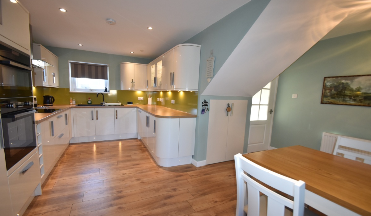 38 Gilchrist Crescent, Whitburn, 2 Bedrooms Bedrooms, ,2 BathroomsBathrooms,Semi Detached Villa,For Sale,Gilchrist Crescent,1514