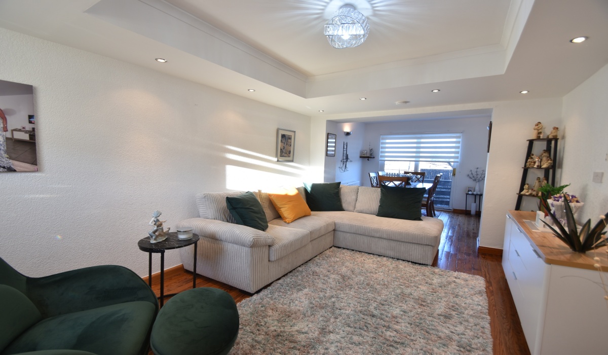 38 Gilchrist Crescent, Whitburn, 2 Bedrooms Bedrooms, ,2 BathroomsBathrooms,Semi Detached Villa,For Sale,Gilchrist Crescent,1514