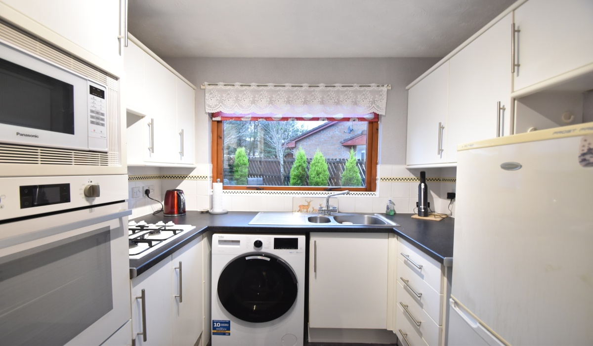 19 Almond Court, Livingston, 3 Bedrooms Bedrooms, ,1 BathroomBathrooms,Detached,For Sale,Almond Court,1516