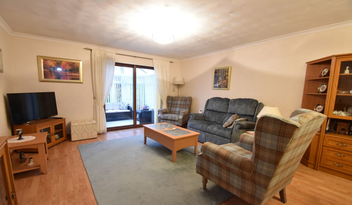 19 Almond Court, Livingston, 3 Bedrooms Bedrooms, ,1 BathroomBathrooms,Detached,For Sale,Almond Court,1516