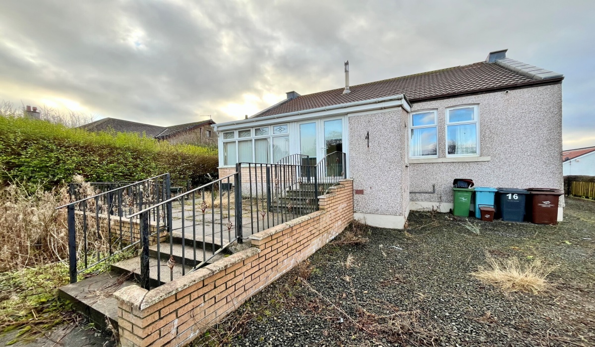 16 Rusell Street, Chapehall, 2 Bedrooms Bedrooms, ,1 BathroomBathrooms,Detached Bungalow,For Sale,Rusell Street,1521