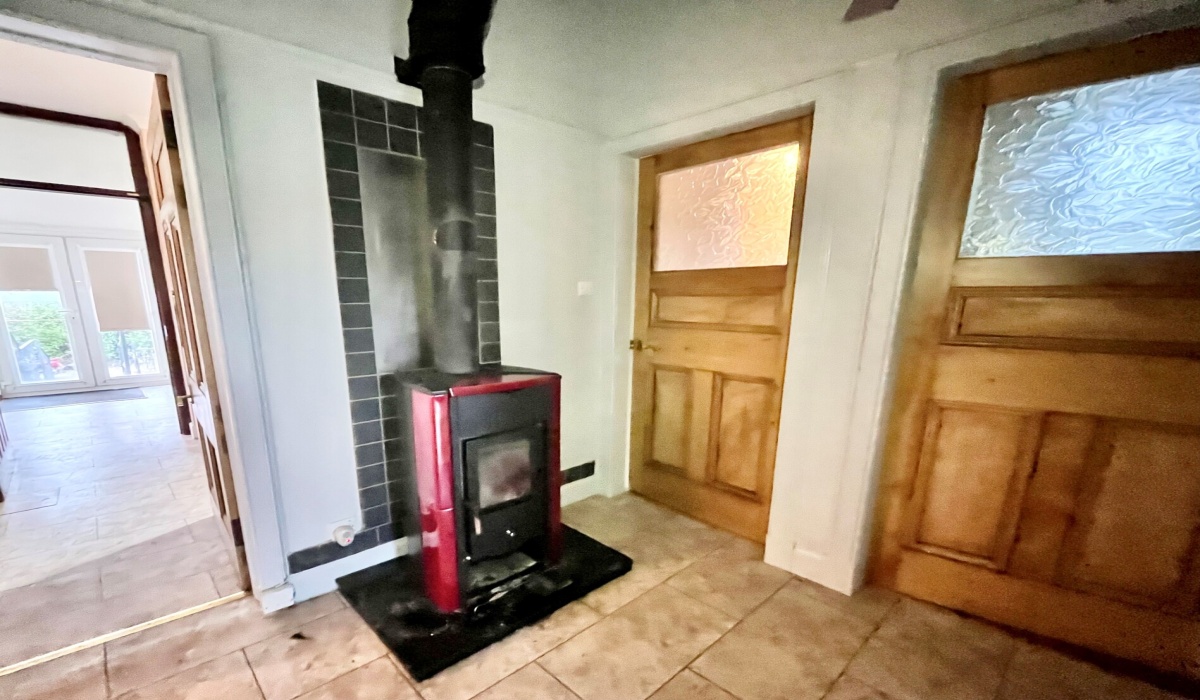 16 Rusell Street, Chapehall, 2 Bedrooms Bedrooms, ,1 BathroomBathrooms,Detached Bungalow,For Sale,Rusell Street,1521