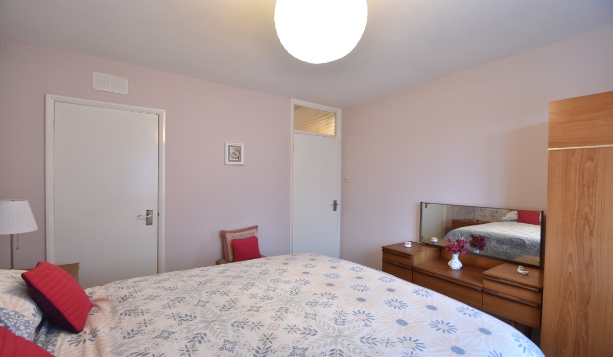 36 Galabraes Crescent, Bathgate, 2 Bedrooms Bedrooms, ,1 BathroomBathrooms,Semi-Detached Bungalow,For Sale,Galabraes Crescent,1526