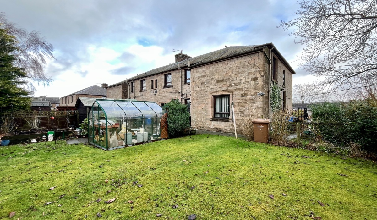 99 Parkhead Crescent, West Calder, 2 Bedrooms Bedrooms, ,Lower Flat,Under offer,Parkhead Crescent,1531