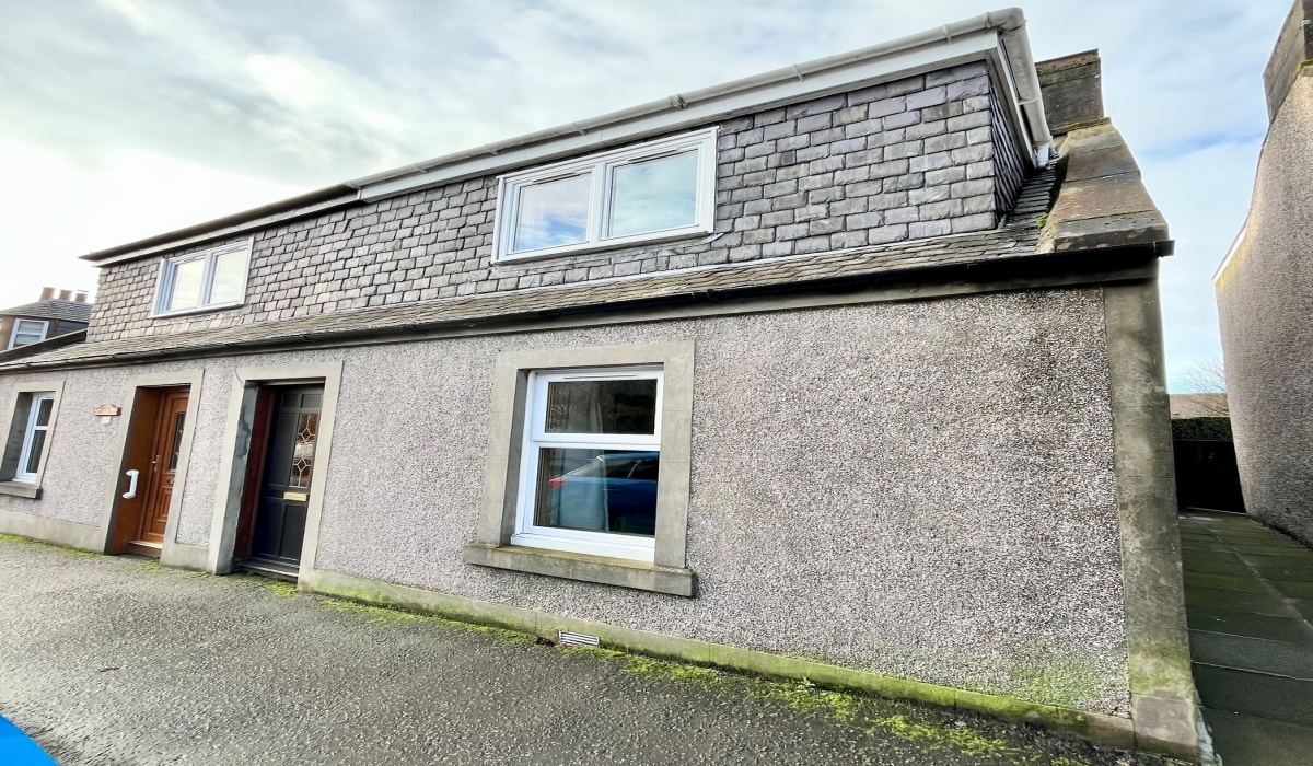34 Stirling Street, Tillicoultry, 3 Bedrooms Bedrooms, ,2 BathroomsBathrooms,Semi Detached,Under offer,Stirling Street,1532