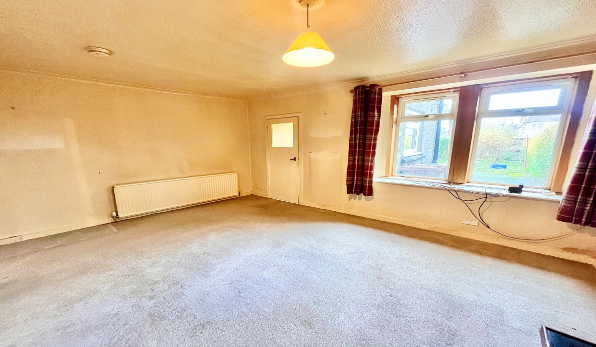 34 Stirling Street, Tillicoultry, 3 Bedrooms Bedrooms, ,2 BathroomsBathrooms,Semi Detached,Under offer,Stirling Street,1532