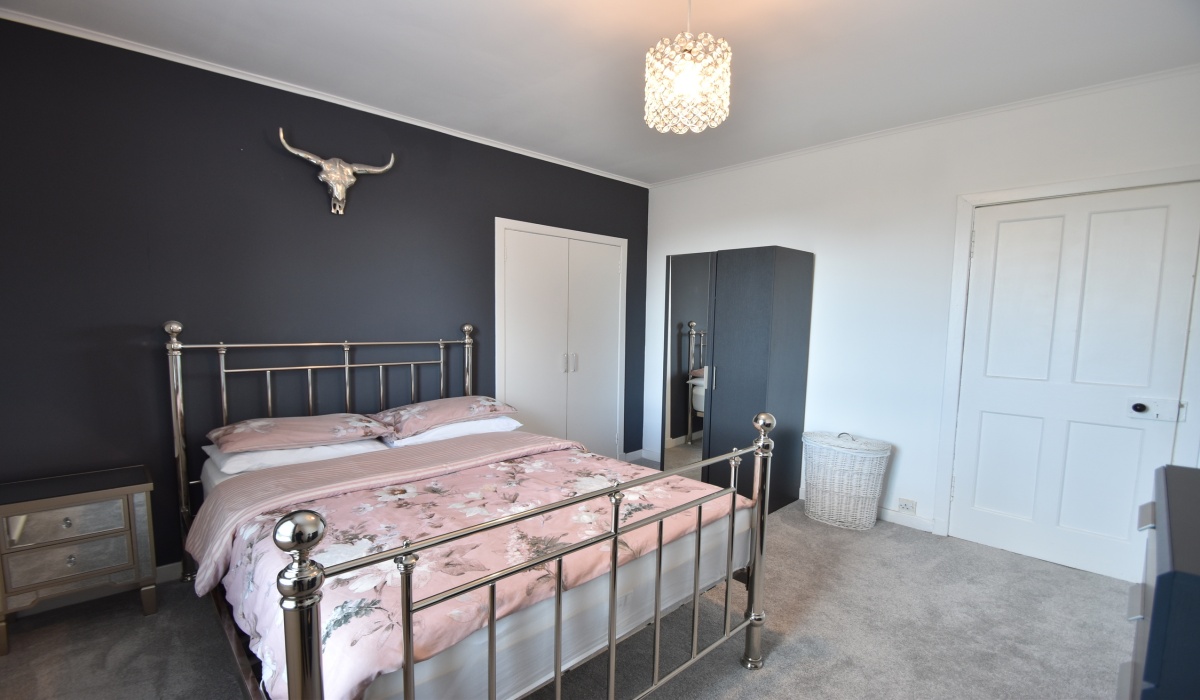 26 Parkhead Crescent, West Calder, 2 Bedrooms Bedrooms, ,1 BathroomBathrooms,Flat,Under offer,Parkhead Crescent,1533