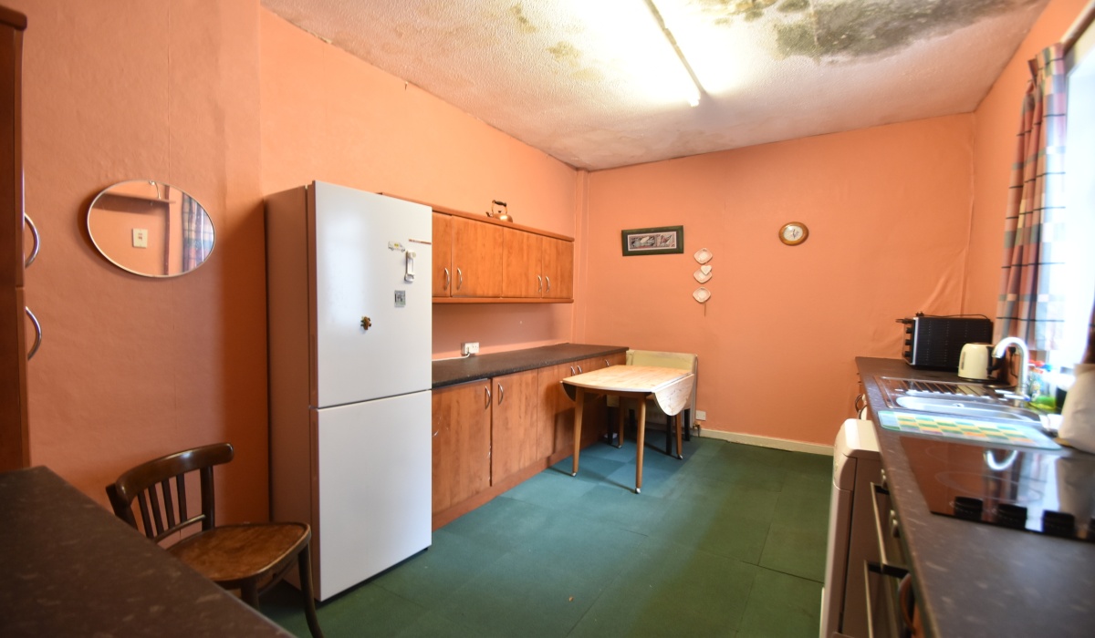 15 Edinburgh Road, Harthill, ML7 5NS, 3 Bedrooms Bedrooms, ,2 BathroomsBathrooms,Detached Bungalow,Under offer,15 Edinburgh Road, Harthill, ML7 5NS,1534