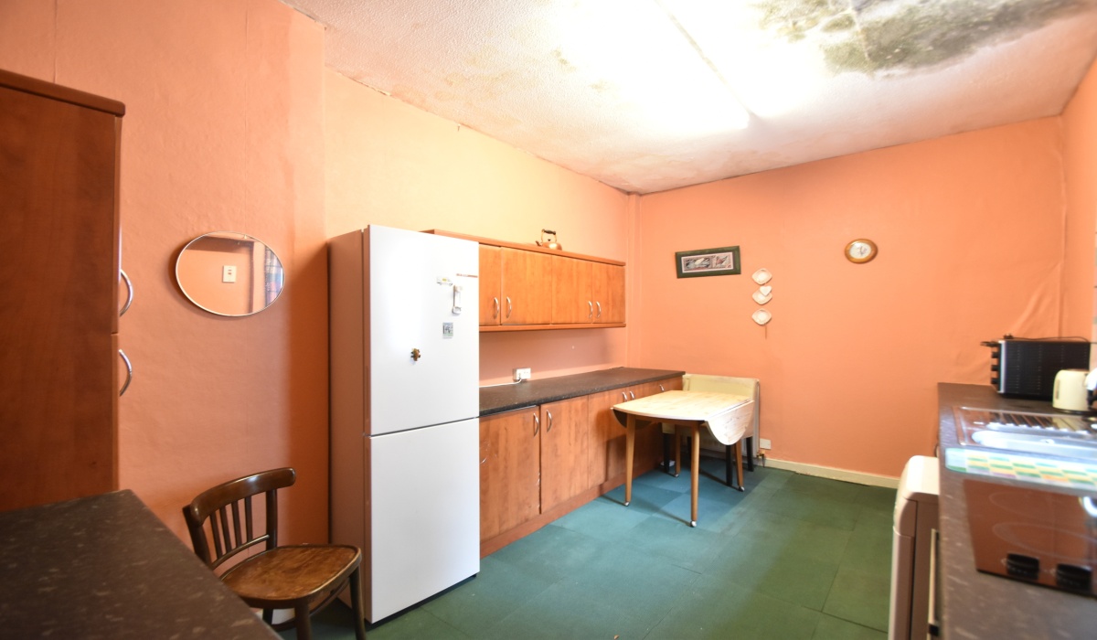 15 Edinburgh Road, Harthill, ML7 5NS, 3 Bedrooms Bedrooms, ,2 BathroomsBathrooms,Detached Bungalow,Under offer,15 Edinburgh Road, Harthill, ML7 5NS,1534