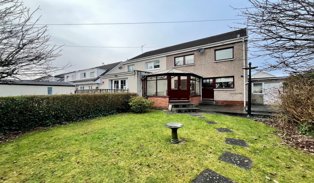 16 Parkview Drive, Stepps, Glasgow, G33 6DL, 3 Bedrooms Bedrooms, ,1 BathroomBathrooms,Semi Detached Villa,Under offer,16 Parkview Drive, Stepps, Glasgow, G33 6DL,1537