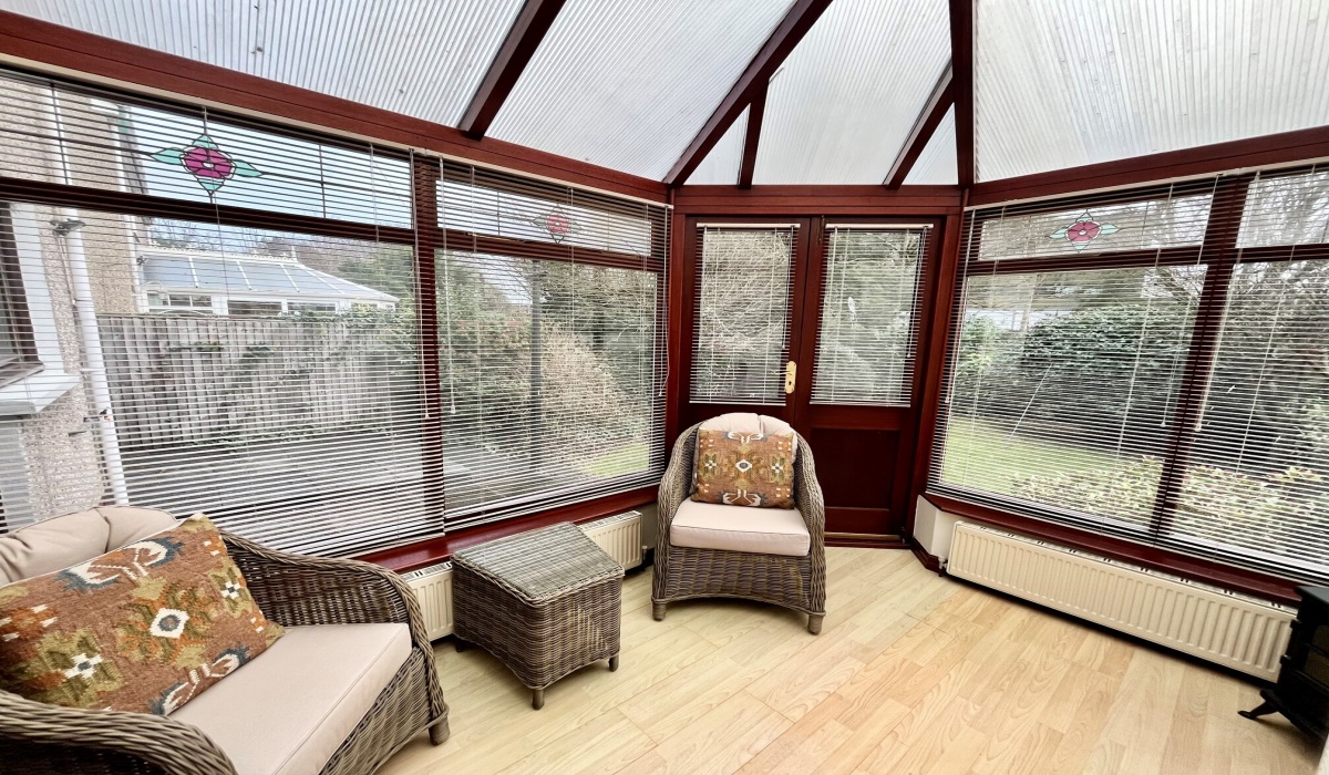 16 Parkview Drive, Stepps, Glasgow, G33 6DL, 3 Bedrooms Bedrooms, ,1 BathroomBathrooms,Semi Detached Villa,Under offer,16 Parkview Drive, Stepps, Glasgow, G33 6DL,1537