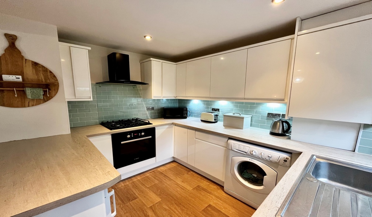 16 Parkview Drive, Stepps, Glasgow, G33 6DL, 3 Bedrooms Bedrooms, ,1 BathroomBathrooms,Semi Detached Villa,Under offer,16 Parkview Drive, Stepps, Glasgow, G33 6DL,1537