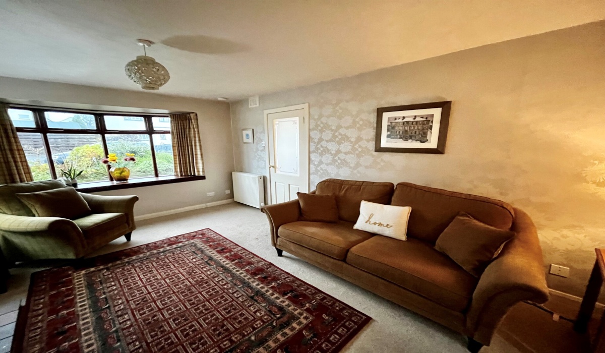 16 Parkview Drive, Stepps, Glasgow, G33 6DL, 3 Bedrooms Bedrooms, ,1 BathroomBathrooms,Semi Detached Villa,Under offer,16 Parkview Drive, Stepps, Glasgow, G33 6DL,1537