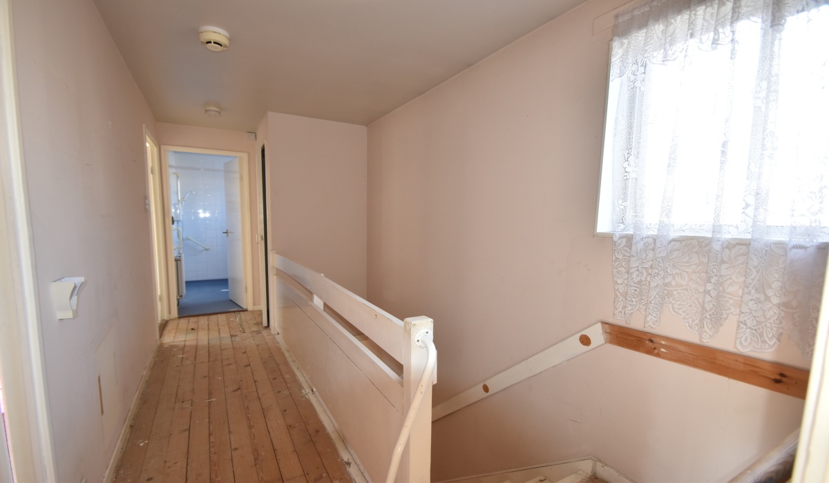 175 Clement Rise, Livingston, 3 Bedrooms Bedrooms, ,2 BathroomsBathrooms,End Terraced Villa,Under offer,Clement Rise,1539