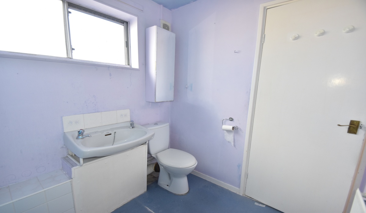 175 Clement Rise, Livingston, 3 Bedrooms Bedrooms, ,2 BathroomsBathrooms,End Terraced Villa,Under offer,Clement Rise,1539