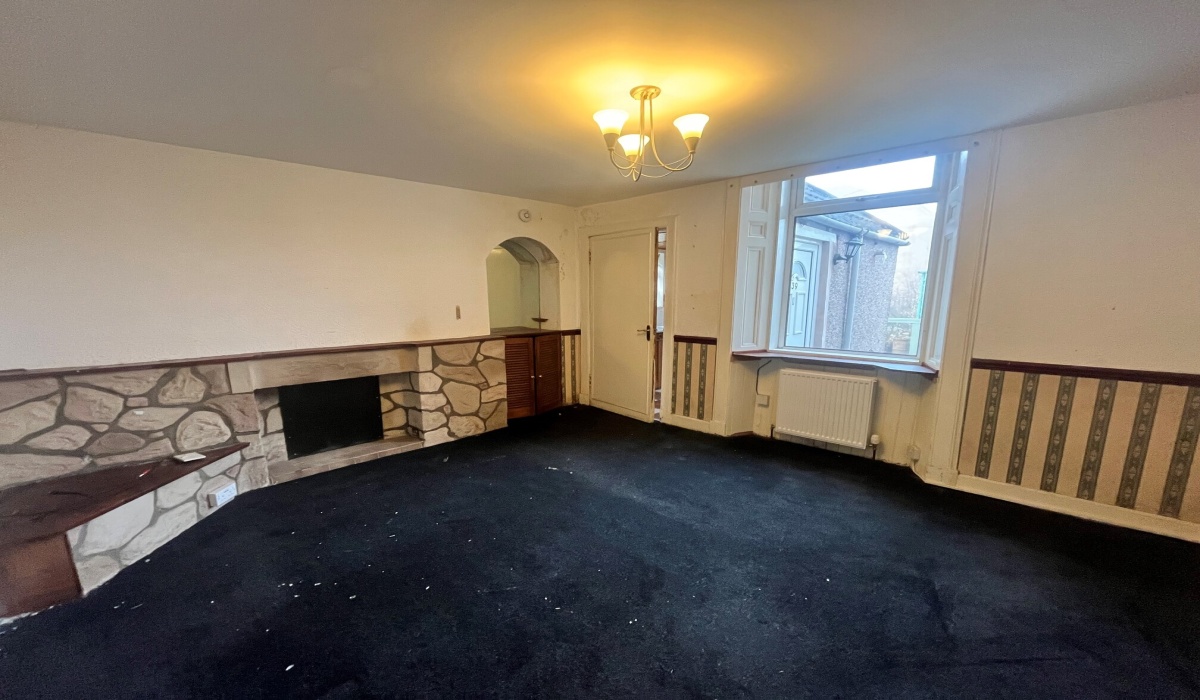 39 Ochil Street, Alloa, FK10 2DS, 1 Bedroom Bedrooms, ,1 BathroomBathrooms,Lower Flat,For Sale,39 Ochil Street, Alloa, FK10 2DS,1540
