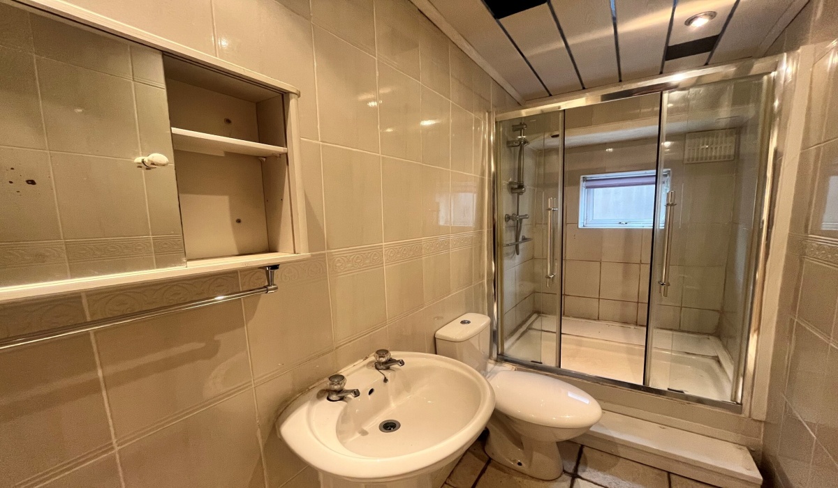 39 Ochil Street, Alloa, FK10 2DS, 1 Bedroom Bedrooms, ,1 BathroomBathrooms,Lower Flat,For Sale,39 Ochil Street, Alloa, FK10 2DS,1540