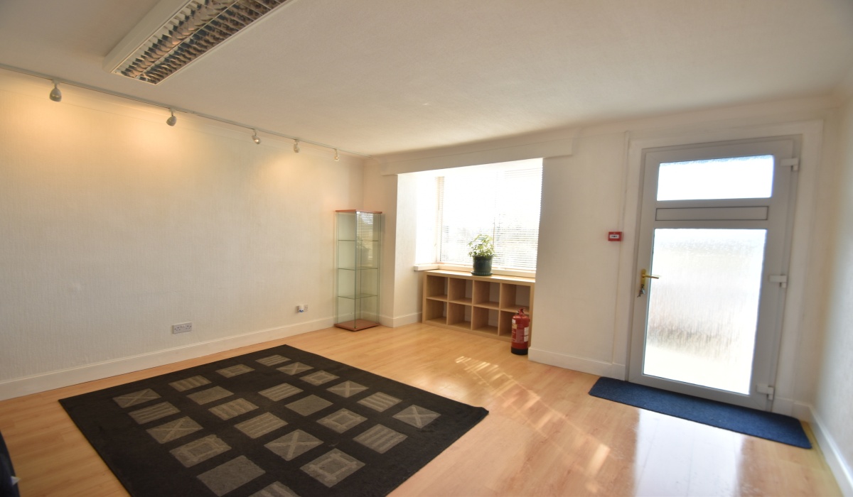 17 Stirling Street, Callander, 6 Bedrooms Bedrooms, ,3 BathroomsBathrooms,Detached,For Sale,Spinningdale,Stirling Street,1545