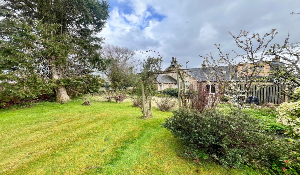 6 Hope Cottages, Bo'ness, 2 Bedrooms Bedrooms, ,2 BathroomsBathrooms,Cottage,For Sale,Hope Cottages,1550