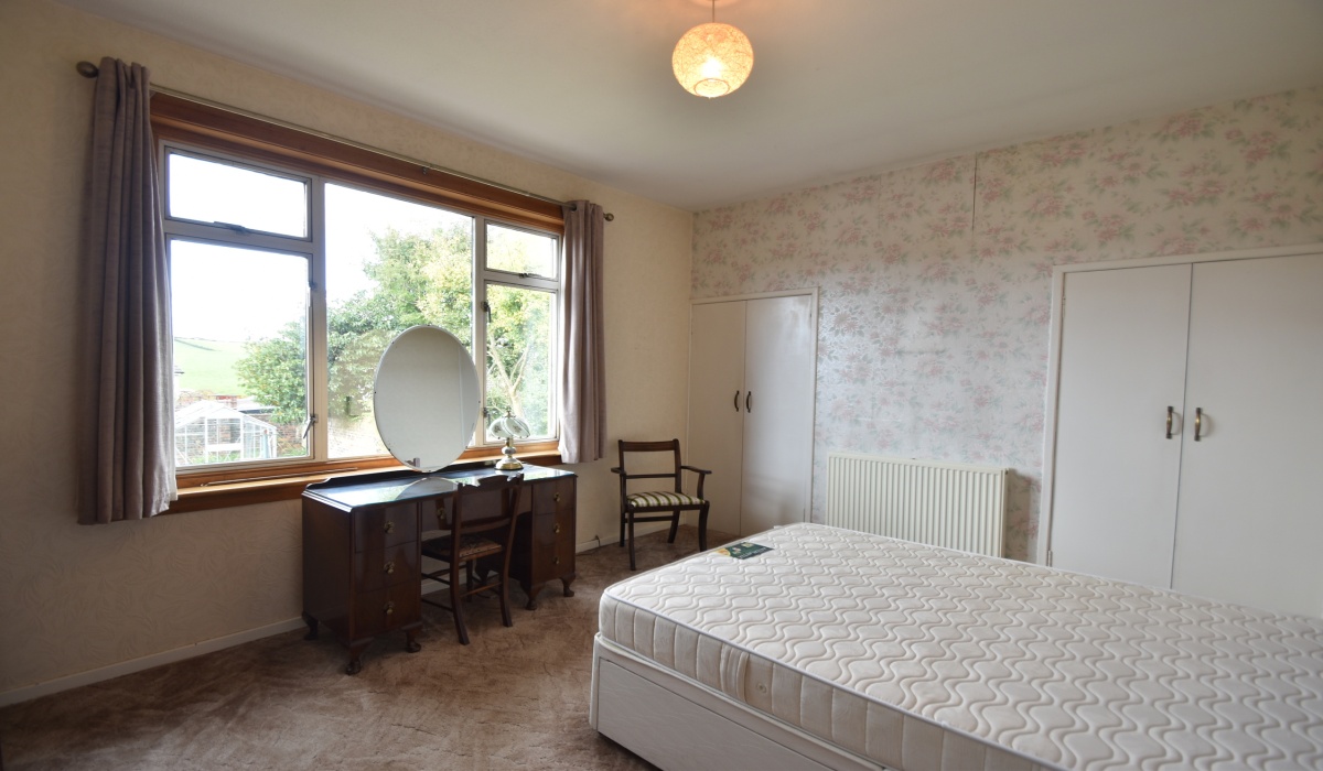 4 Main Street, Dechmont, EH52 6JZ, 3 Bedrooms Bedrooms, ,1 BathroomBathrooms,Detached Bungalow,For Sale,4 Main Street, Dechmont, EH52 6JZ,1551