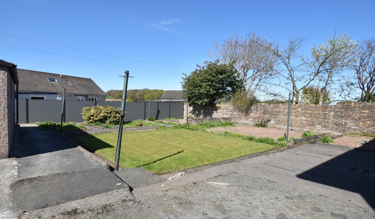 4 Main Street, Dechmont, EH52 6JZ, 3 Bedrooms Bedrooms, ,1 BathroomBathrooms,Detached Bungalow,For Sale,4 Main Street, Dechmont, EH52 6JZ,1551
