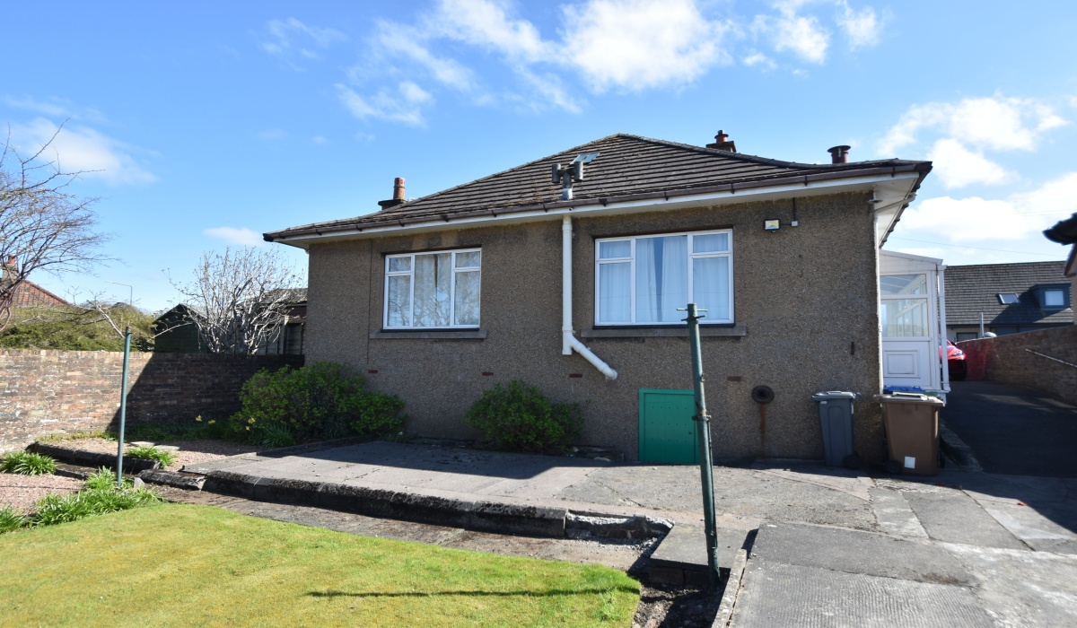 4 Main Street, Dechmont, EH52 6JZ, 3 Bedrooms Bedrooms, ,1 BathroomBathrooms,Detached Bungalow,For Sale,4 Main Street, Dechmont, EH52 6JZ,1551