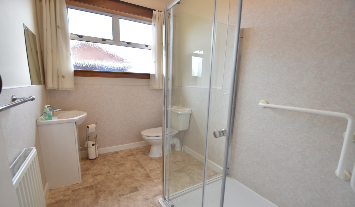 4 Main Street, Dechmont, EH52 6JZ, 3 Bedrooms Bedrooms, ,1 BathroomBathrooms,Detached Bungalow,For Sale,4 Main Street, Dechmont, EH52 6JZ,1551