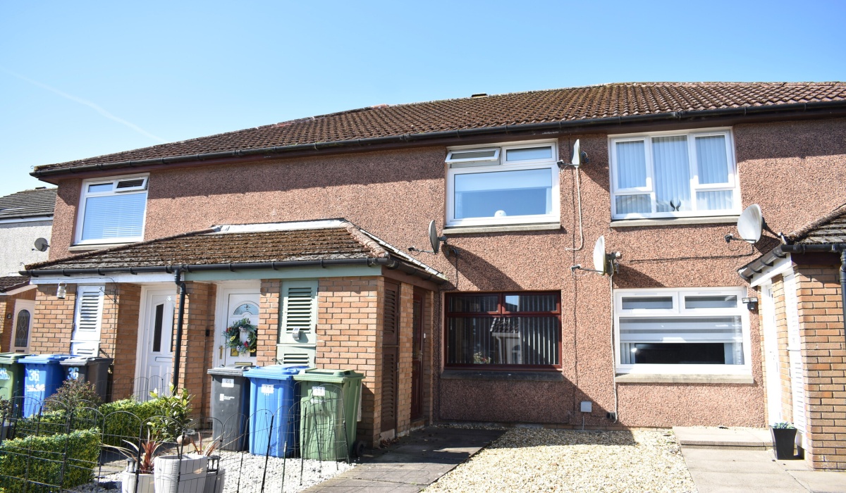 32 Young Crescent, Bathgate, EH48 2SL, 1 Bedroom Bedrooms, ,1 BathroomBathrooms,Lower Flat,For Sale,32 Young Crescent, Bathgate, EH48 2SL,1555
