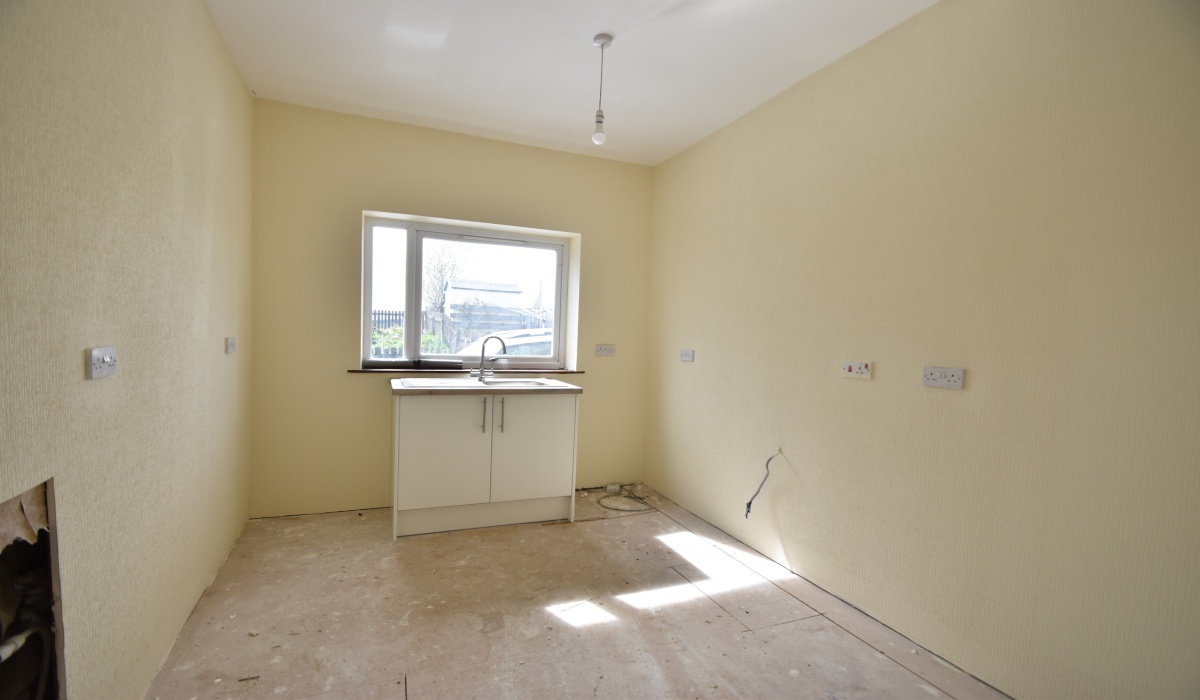27 Woolfords, West Calder, South Lanarkshire, EH55, 3 Bedrooms Bedrooms, ,2 BathroomsBathrooms,Terraced,For Sale,27 Woolfords, West Calder, South Lanarkshire, EH55,1557