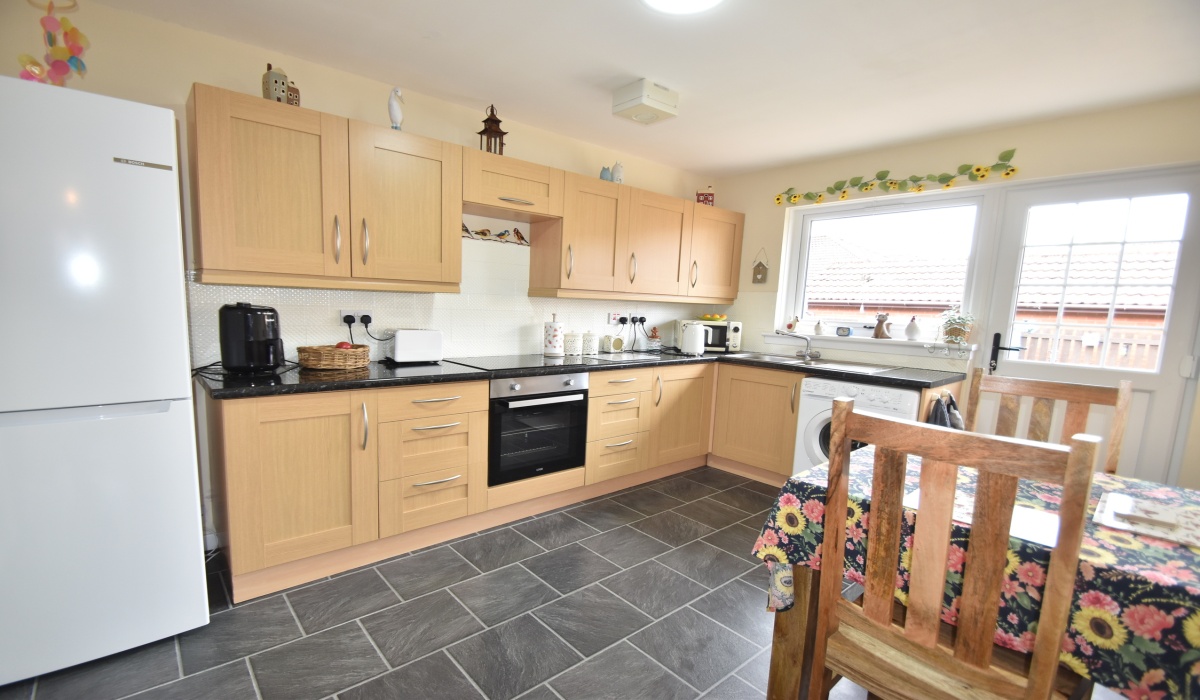 18 Heatherwood, Seafield, 2 Bedrooms Bedrooms, ,1 BathroomBathrooms,Detached Bungalow,For Sale,Heatherwood,1558