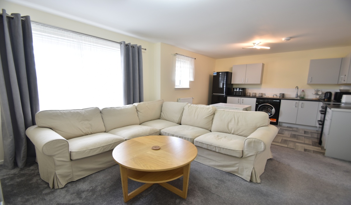 24 Albert Street, Harthill, ML7 5QG, 2 Bedrooms Bedrooms, ,1 BathroomBathrooms,Flat,For Sale,24 Albert Street, Harthill, ML7 5QG,1560