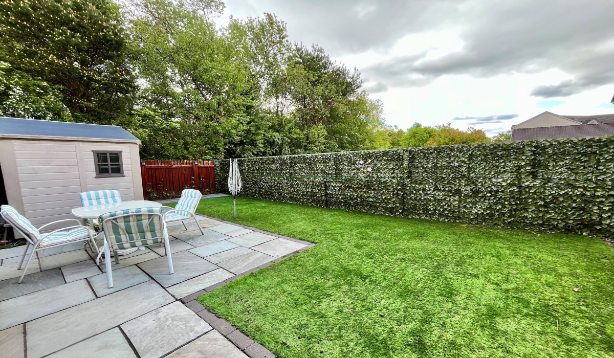 84 Haymarket Crescent, Livingston, EH54 8AU, 2 Bedrooms Bedrooms, ,1 BathroomBathrooms,Terraced,Under offer,84 Haymarket Crescent, Livingston, EH54 8AU,1561