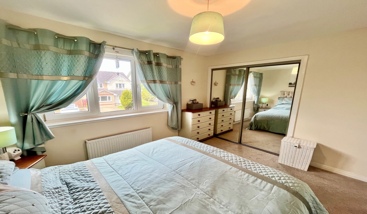 84 Haymarket Crescent, Livingston, EH54 8AU, 2 Bedrooms Bedrooms, ,1 BathroomBathrooms,Terraced,Under offer,84 Haymarket Crescent, Livingston, EH54 8AU,1561