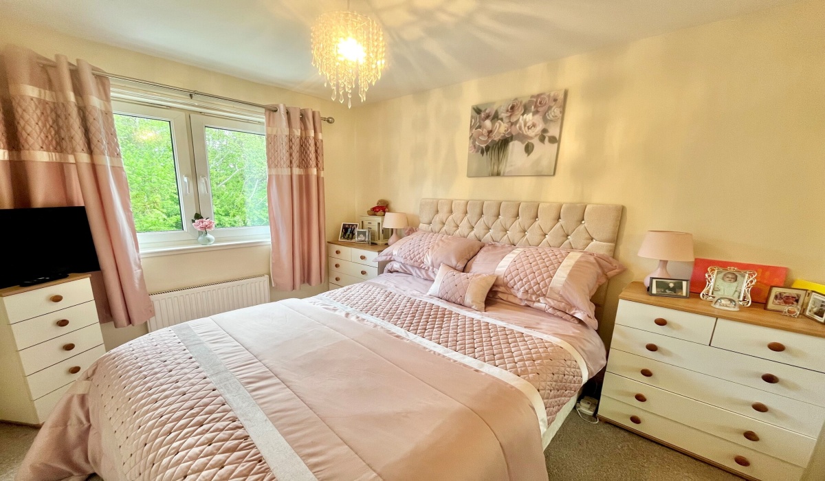 84 Haymarket Crescent, Livingston, EH54 8AU, 2 Bedrooms Bedrooms, ,1 BathroomBathrooms,Terraced,Under offer,84 Haymarket Crescent, Livingston, EH54 8AU,1561