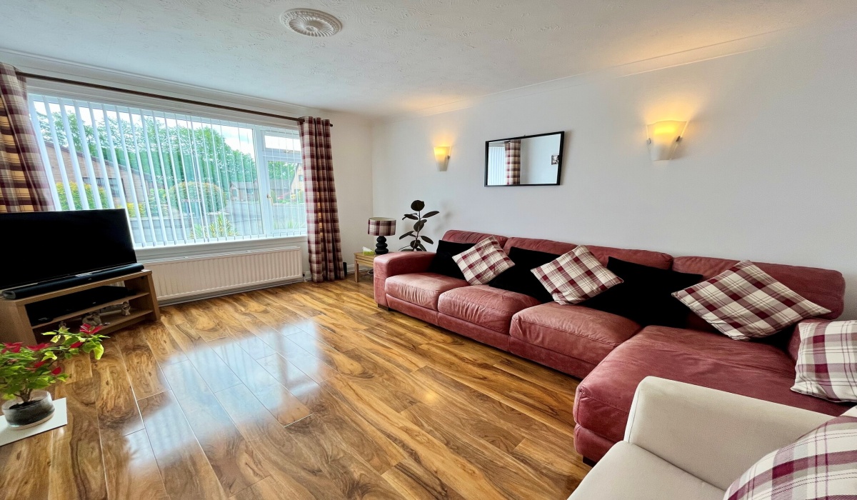 1 Munro Place, Alloa, Clackmannanshire, 2 Bedrooms Bedrooms, 0 ,1 BathroomBathrooms,Detached Bungalow,Under offer,Munro Place,0,1562