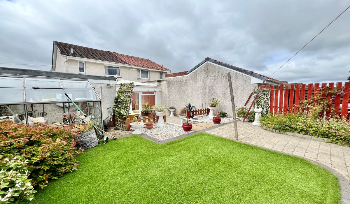 24 Bryce Avenue, Carron, Falkirk, 3 Bedrooms Bedrooms, 0 ,1 BathroomBathrooms,Semi Detached Villa,For Sale,Bryce Avenue,0,1563