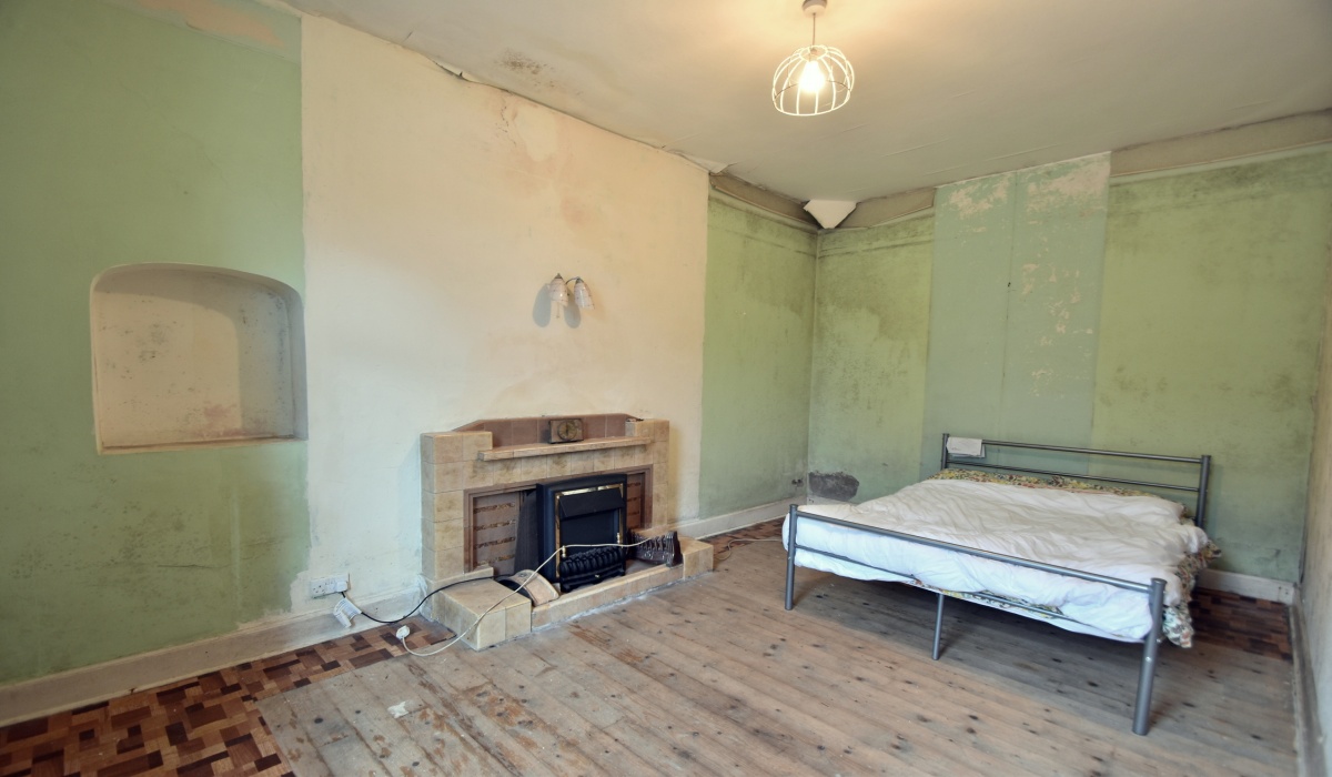 Viewfield Cottage, 33 Erskine Place, Pumpherston, 3 Bedrooms Bedrooms, ,1 BathroomBathrooms,Cottage,For Sale,Viewfield Cottage, 33 Erskine Place, Pumpherston, ,1565
