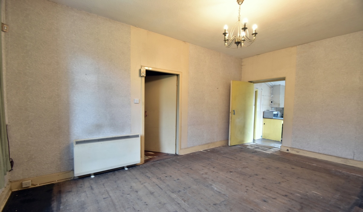 Viewfield Cottage, 33 Erskine Place, Pumpherston, 3 Bedrooms Bedrooms, ,1 BathroomBathrooms,Cottage,For Sale,Viewfield Cottage, 33 Erskine Place, Pumpherston, ,1565