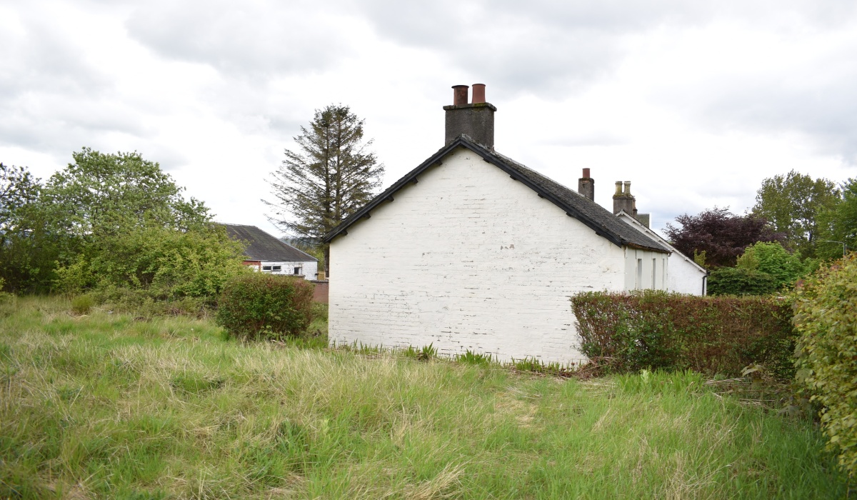 Viewfield Cottage, 33 Erskine Place, Pumpherston, 3 Bedrooms Bedrooms, ,1 BathroomBathrooms,Cottage,For Sale,Viewfield Cottage, 33 Erskine Place, Pumpherston, ,1565