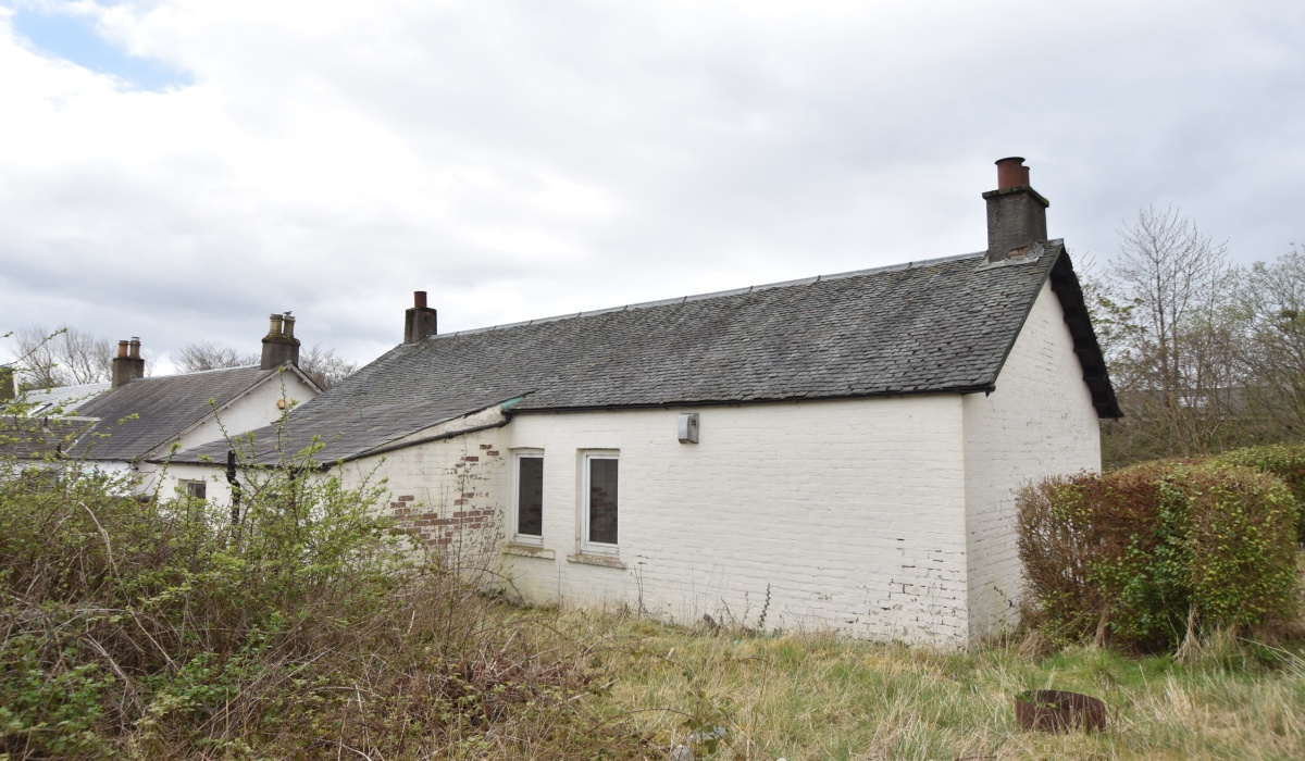 Viewfield Cottage, 33 Erskine Place, Pumpherston, 3 Bedrooms Bedrooms, ,1 BathroomBathrooms,Cottage,For Sale,Viewfield Cottage, 33 Erskine Place, Pumpherston, ,1565
