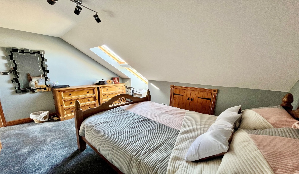 2 Bedrooms Bedrooms, ,2 BathroomsBathrooms,Cottage,For Sale,1567