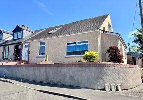 2 Bedrooms Bedrooms, ,2 BathroomsBathrooms,Cottage,For Sale,1567