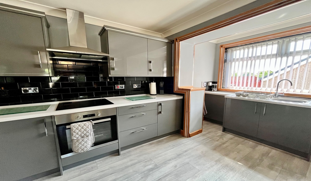 2 Bedrooms Bedrooms, ,2 BathroomsBathrooms,Cottage,For Sale,1567