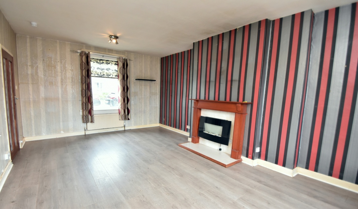 58 Moorelands Gardens, Addiewell, West Calder, 3 Bedrooms Bedrooms, ,1 BathroomBathrooms,Semi Detached Villa,For Sale,Moorelands Gardens,1568