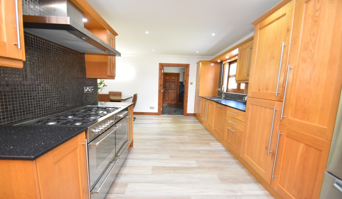 4 MacDonald Gardens, Blackburn, West Lothian, 5 Bedrooms Bedrooms, ,4 BathroomsBathrooms,Detached,Under offer,MacDonald Gardens ,1569