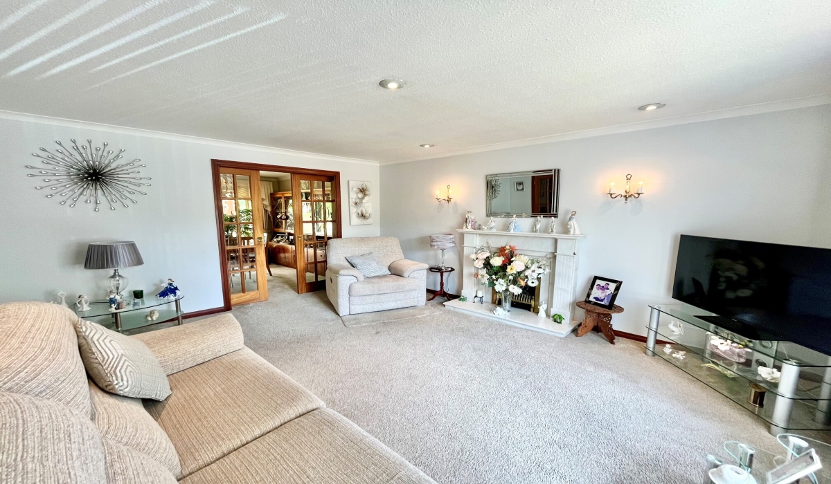 5 Talman Gardens, Polmont, Falkirk, 3 Bedrooms Bedrooms, ,2 BathroomsBathrooms,Detached Bungalow,Under offer,Talman Gardens,1571