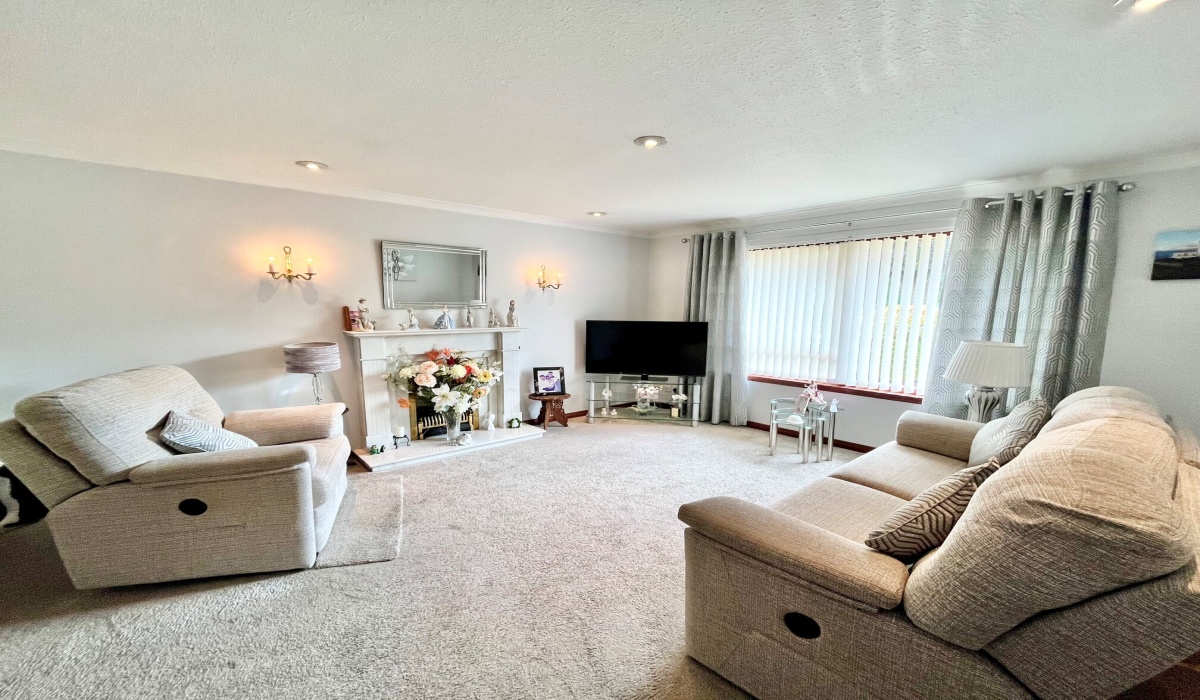 5 Talman Gardens, Polmont, Falkirk, 3 Bedrooms Bedrooms, ,2 BathroomsBathrooms,Detached Bungalow,Under offer,Talman Gardens,1571