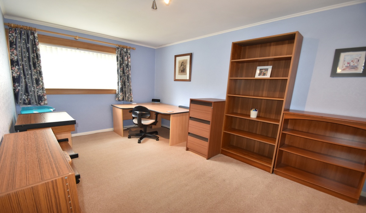 4 Beauly Drive, Livingston, 4 Bedrooms Bedrooms, ,2 BathroomsBathrooms,End Terraced Villa,For Sale,Beauly Drive,1580