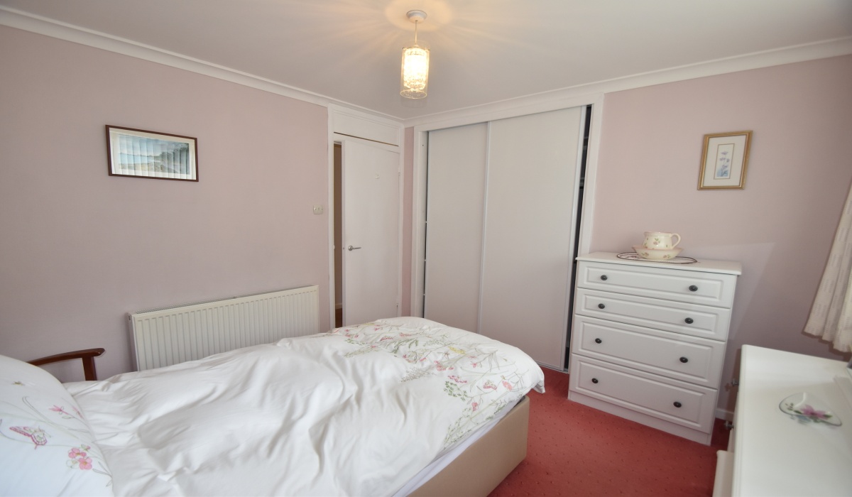 4 Beauly Drive, Livingston, 4 Bedrooms Bedrooms, ,2 BathroomsBathrooms,End Terraced Villa,For Sale,Beauly Drive,1580