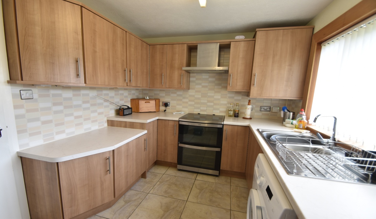 4 Beauly Drive, Livingston, 4 Bedrooms Bedrooms, ,2 BathroomsBathrooms,End Terraced Villa,For Sale,Beauly Drive,1580